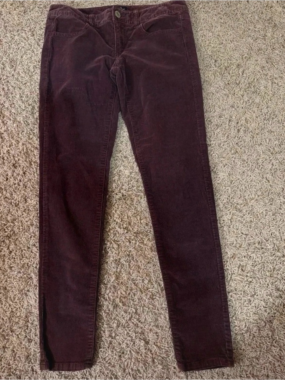 American Eagle Maroon Corduroy Size 6